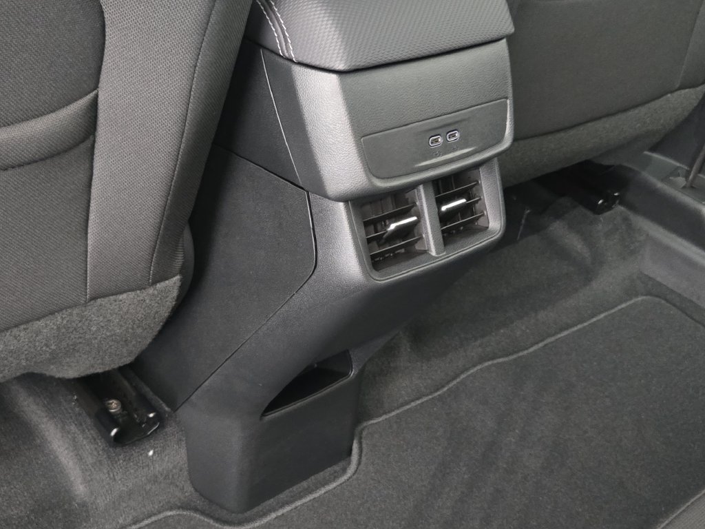 New 2027 Chevrolet Equinox LT w/ Midnight Edition FWD image 33