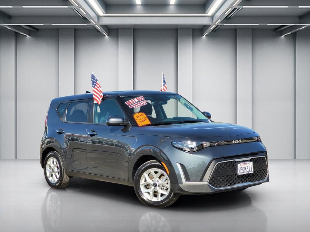 Used 2025 Kia Soul LX w/ LX Technology Package