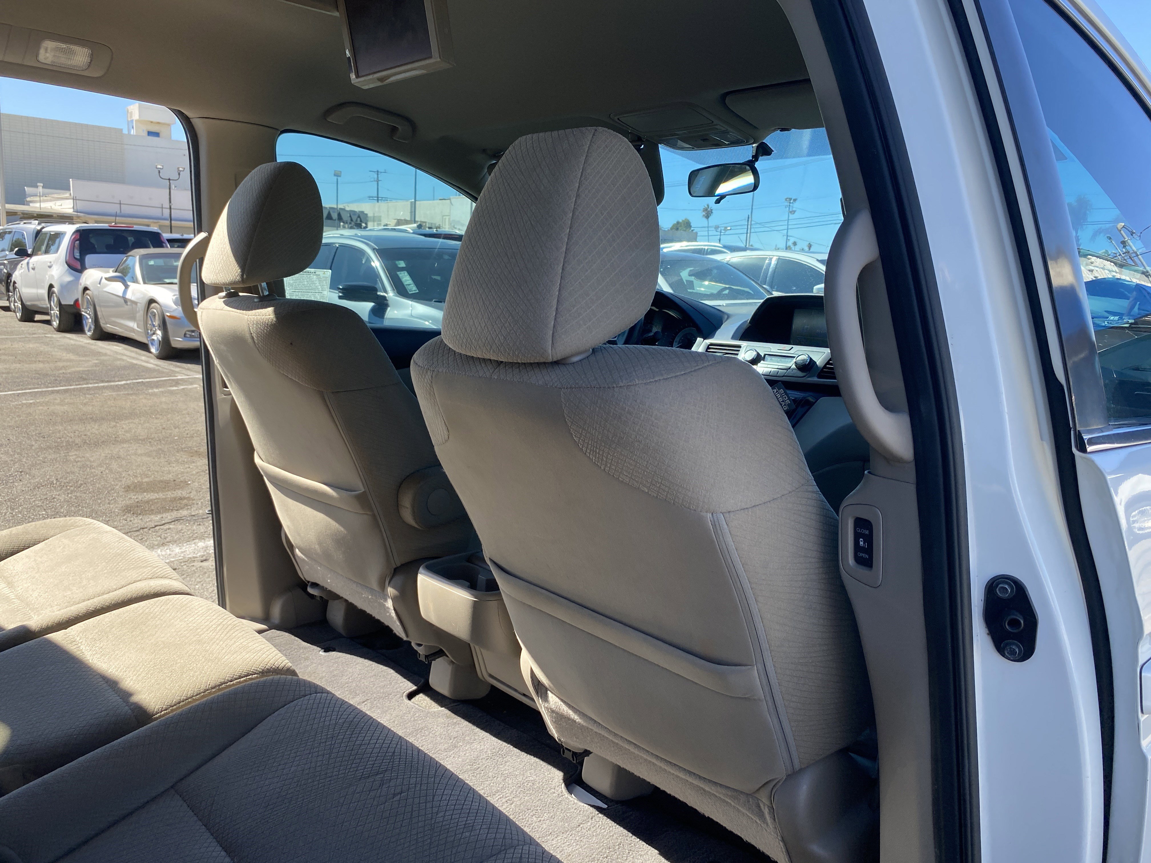 Used 2017 Honda Odyssey SE image 20