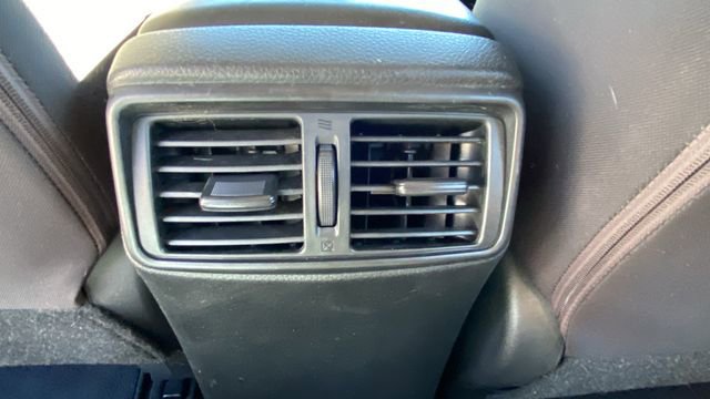 Used 2017 Nissan Rogue Sport SV w/ SV Premium Package image 15