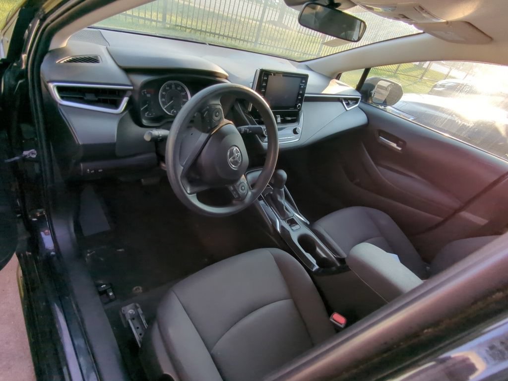 Used 2021 Toyota Corolla LE FWD image 7