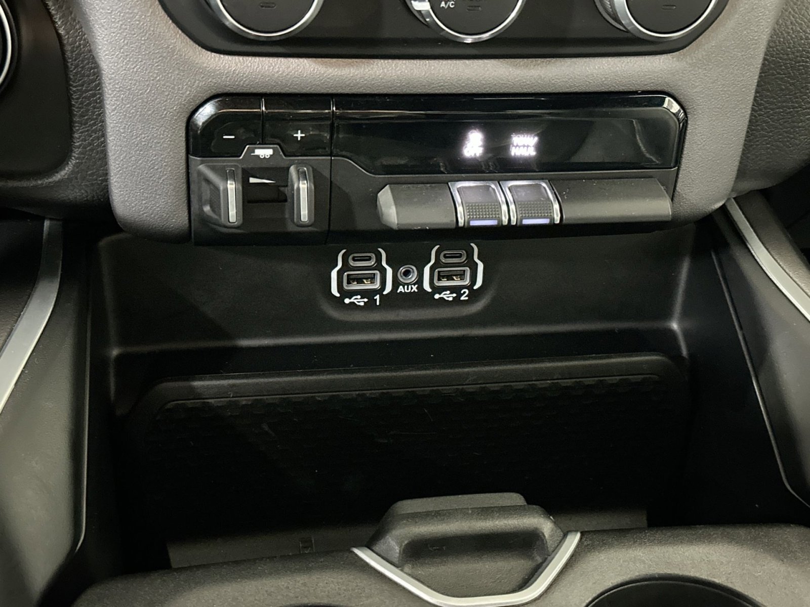 Used 2023 RAM 1500 Big Horn image 26