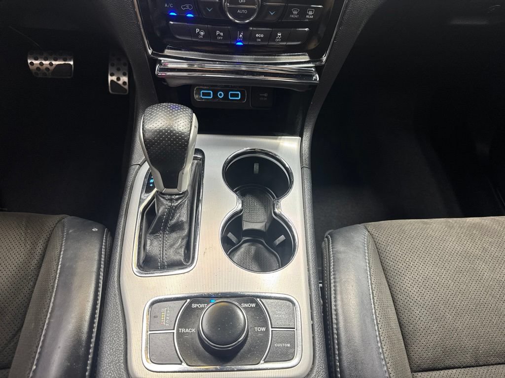 Used 2020 Jeep Grand Cherokee SRT AWD/4WD image 26