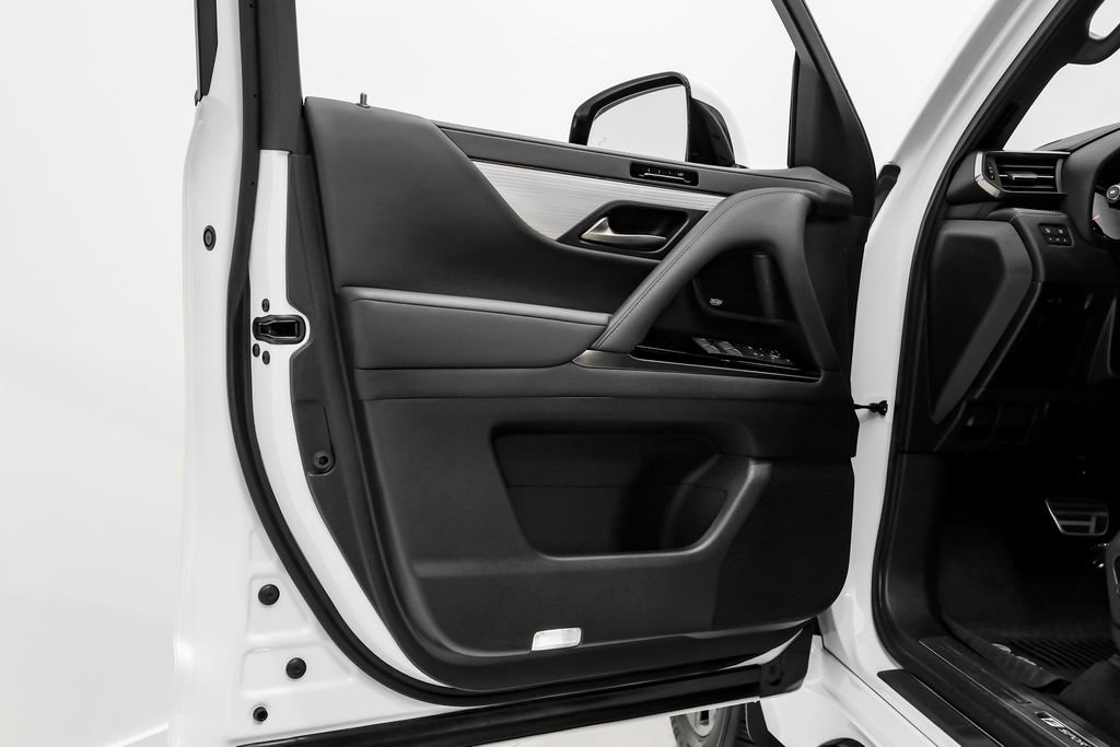 Used 2023 Lexus LX 600 F Sport image 39