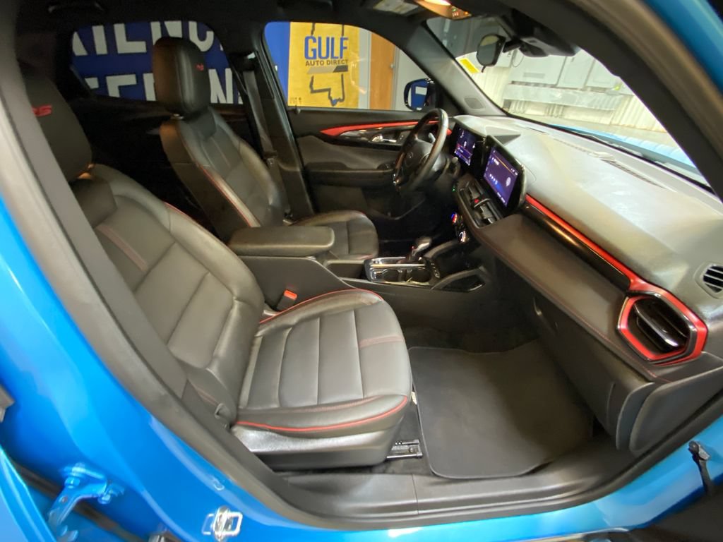 Used 2025 Chevrolet TrailBlazer RS w/ Driver Confidence Package FWD image 26