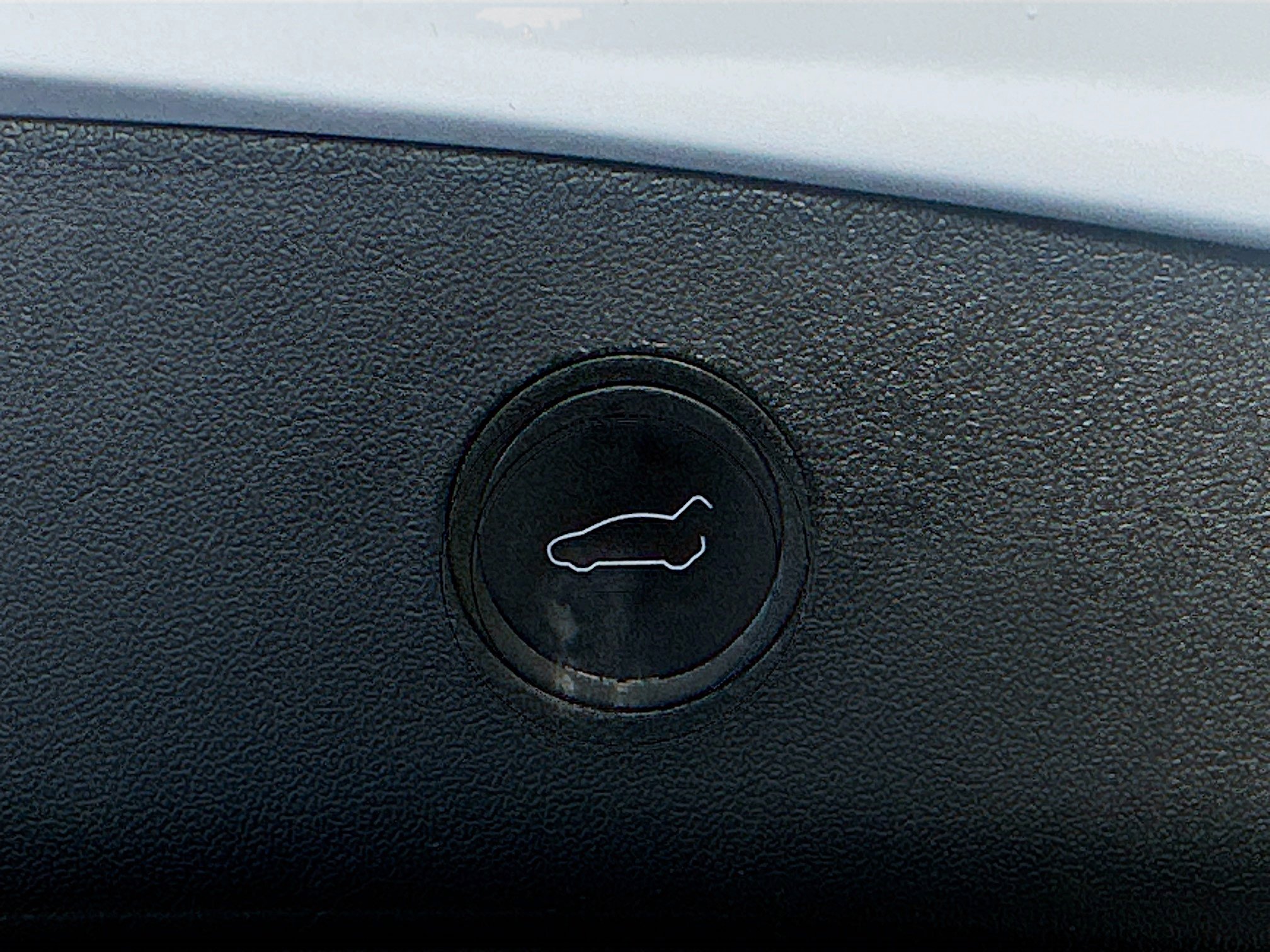 Used 2023 Tesla Model 3 Standard Range image 27