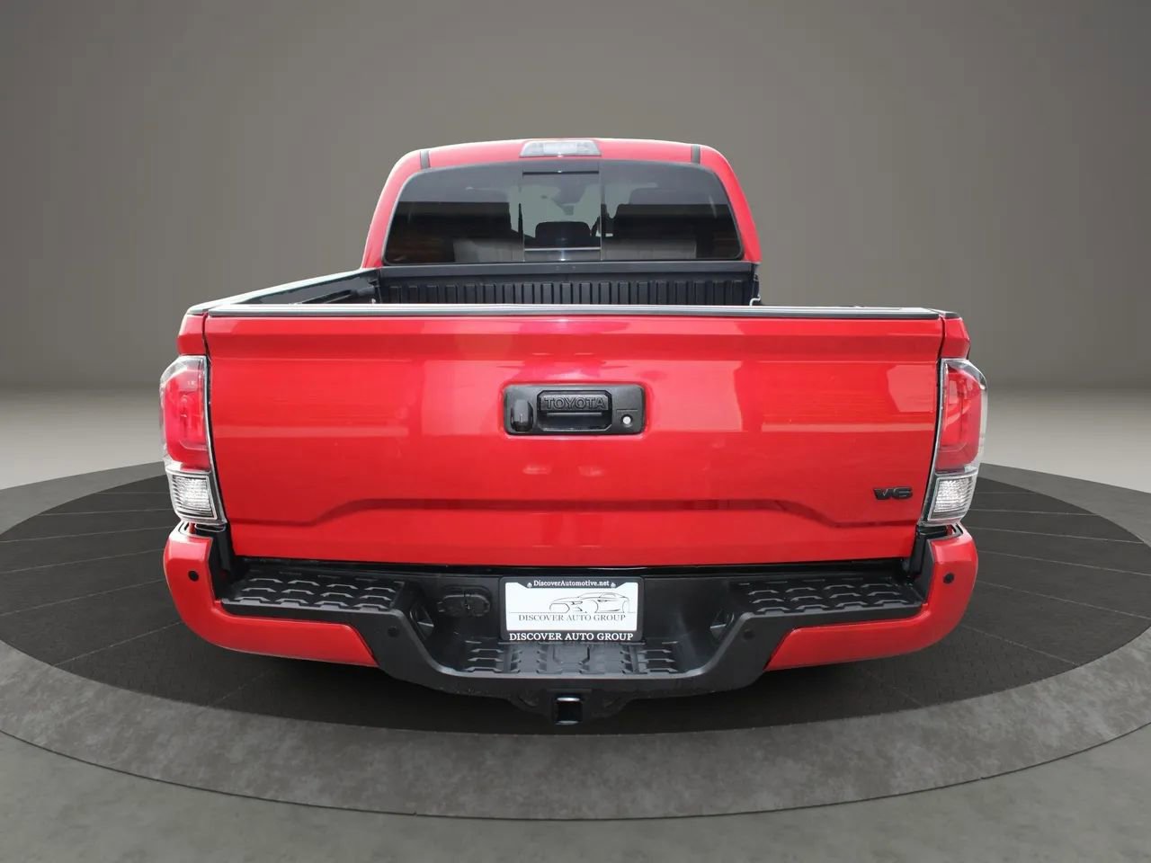 Used 2022 Toyota Tacoma TRD Off-Road image 10
