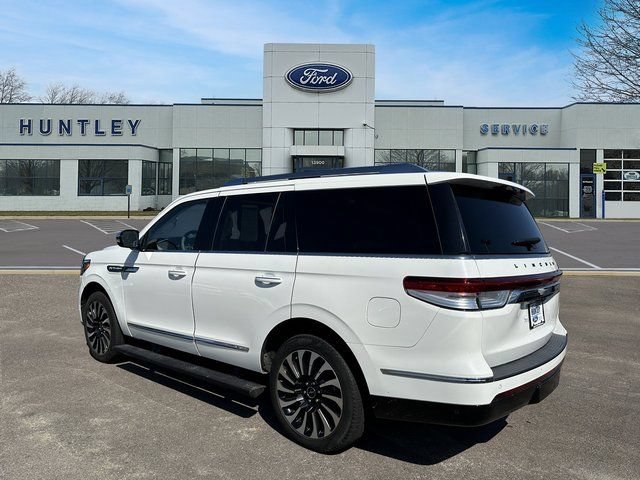 Used 2022 Lincoln Navigator Black Label AWD/4WD image 5