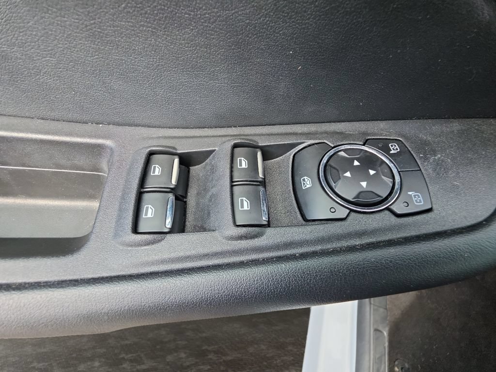 Used 2024 Ford Edge SE w/ Black Appearance Package AWD/4WD image 15