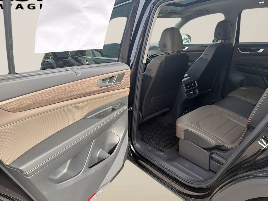 Used 2024 Volkswagen Atlas SEL image 24