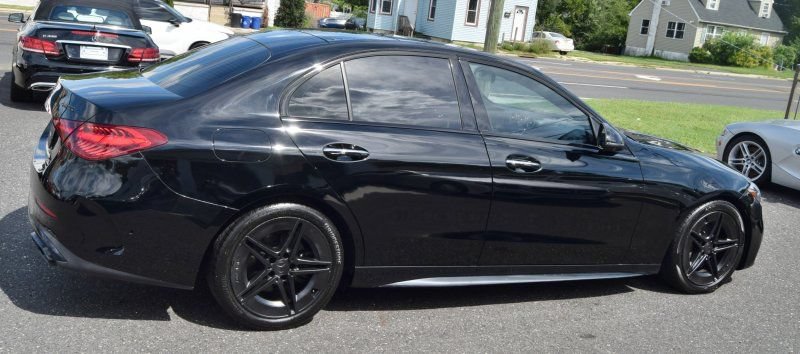 Used 2023 Mercedes-Benz C 300 4MATIC Sedan image 11