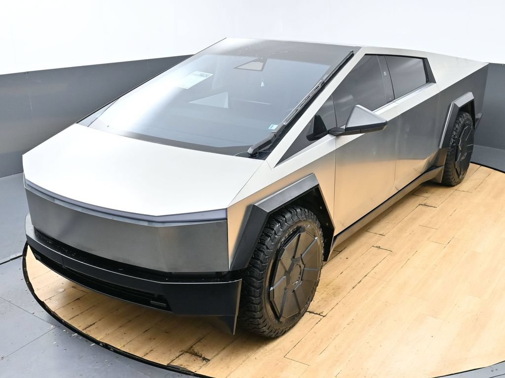 Used 2024 Tesla Cybertruck AWD Crew Cab image 47
