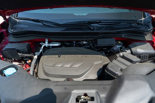 Used 2025 Honda Passport TrailSport image 2