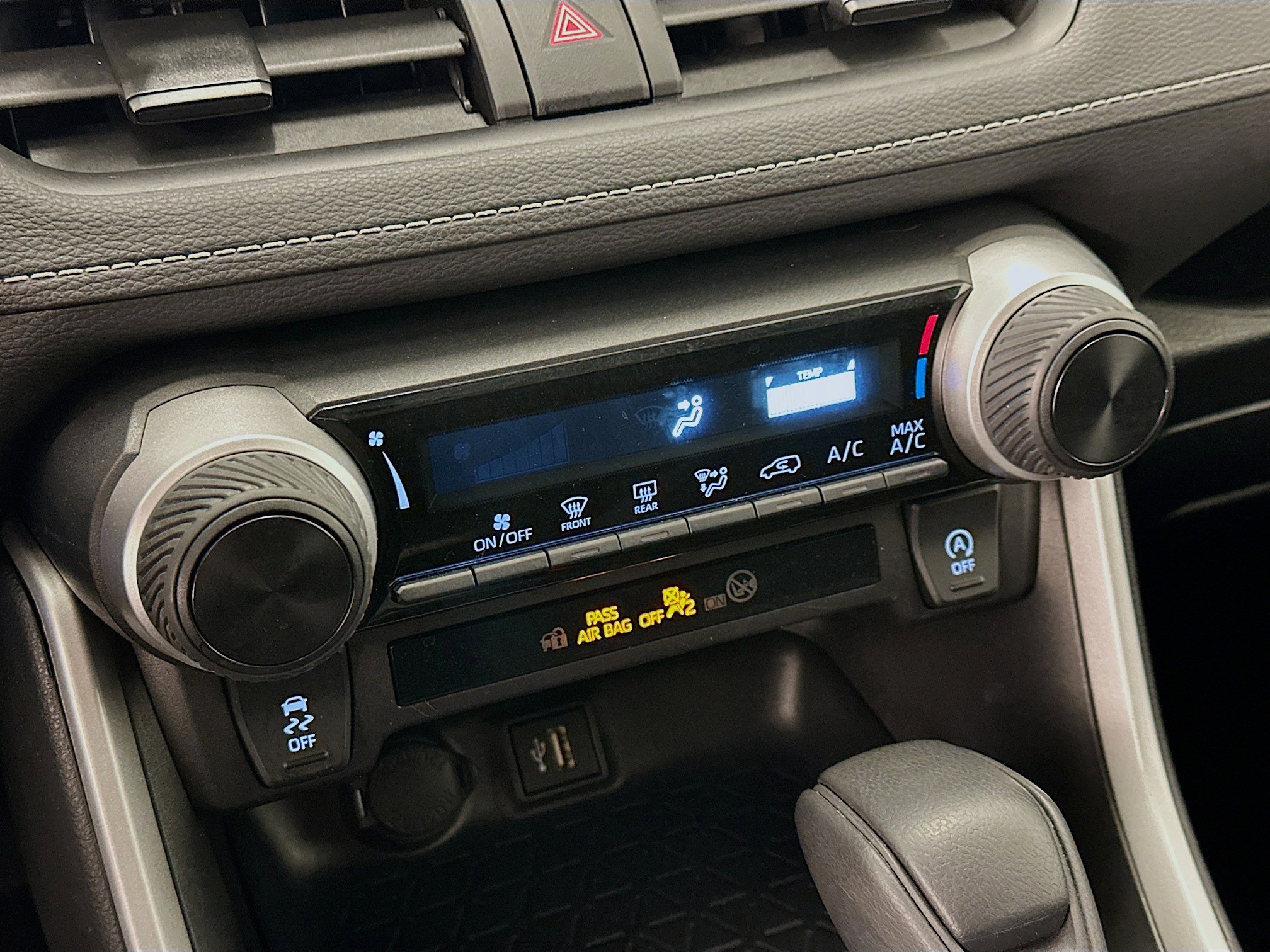 Used 2025 Toyota RAV4 LE image 24