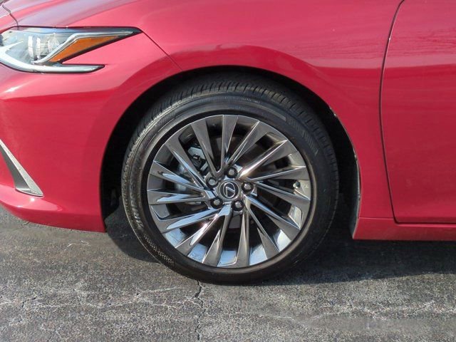 Used 2025 Lexus ES 350 Luxury w/ Accessory Package (Z2) FWD image 7