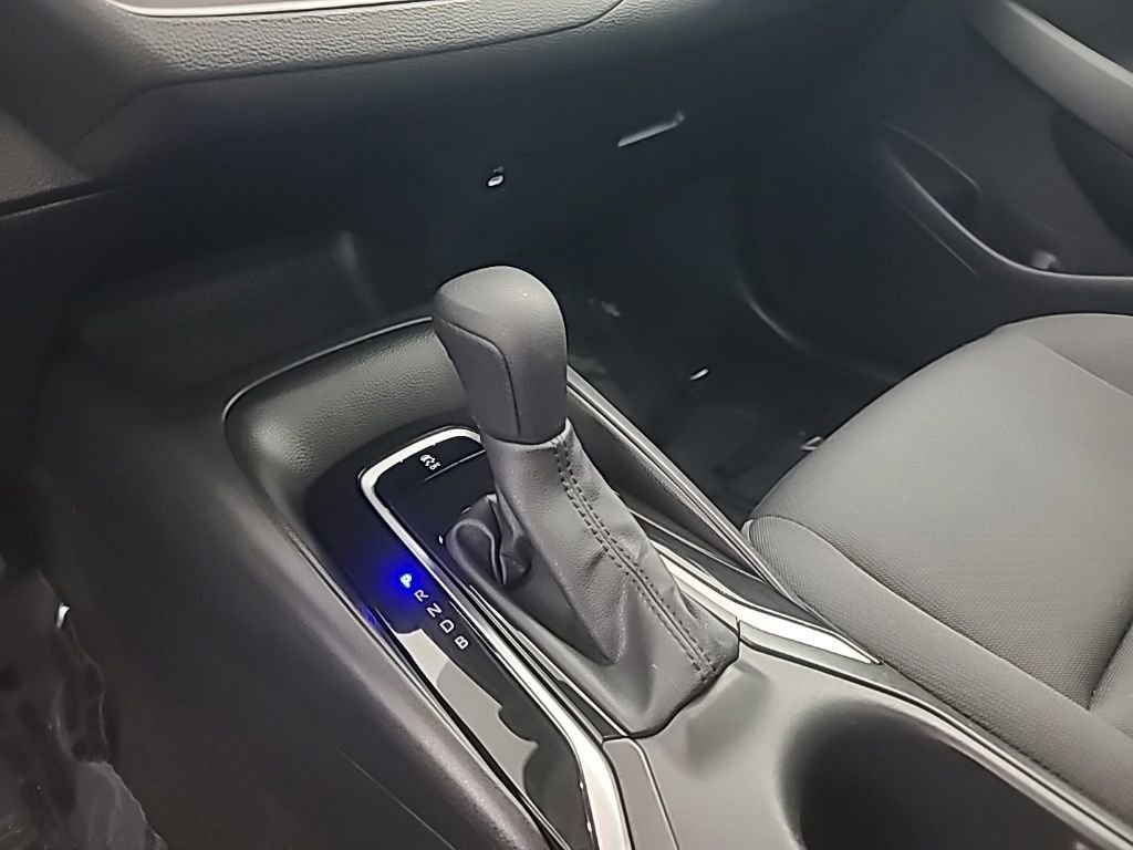 Used 2025 Toyota Corolla LE FWD image 36
