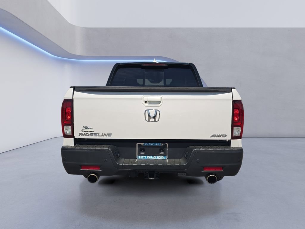 Used 2023 Honda Ridgeline Black Edition image 4