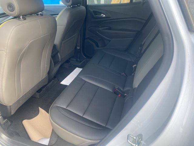 Used 2025 Chevrolet Trax ACTIV w/ Sunroof Package FWD image 21