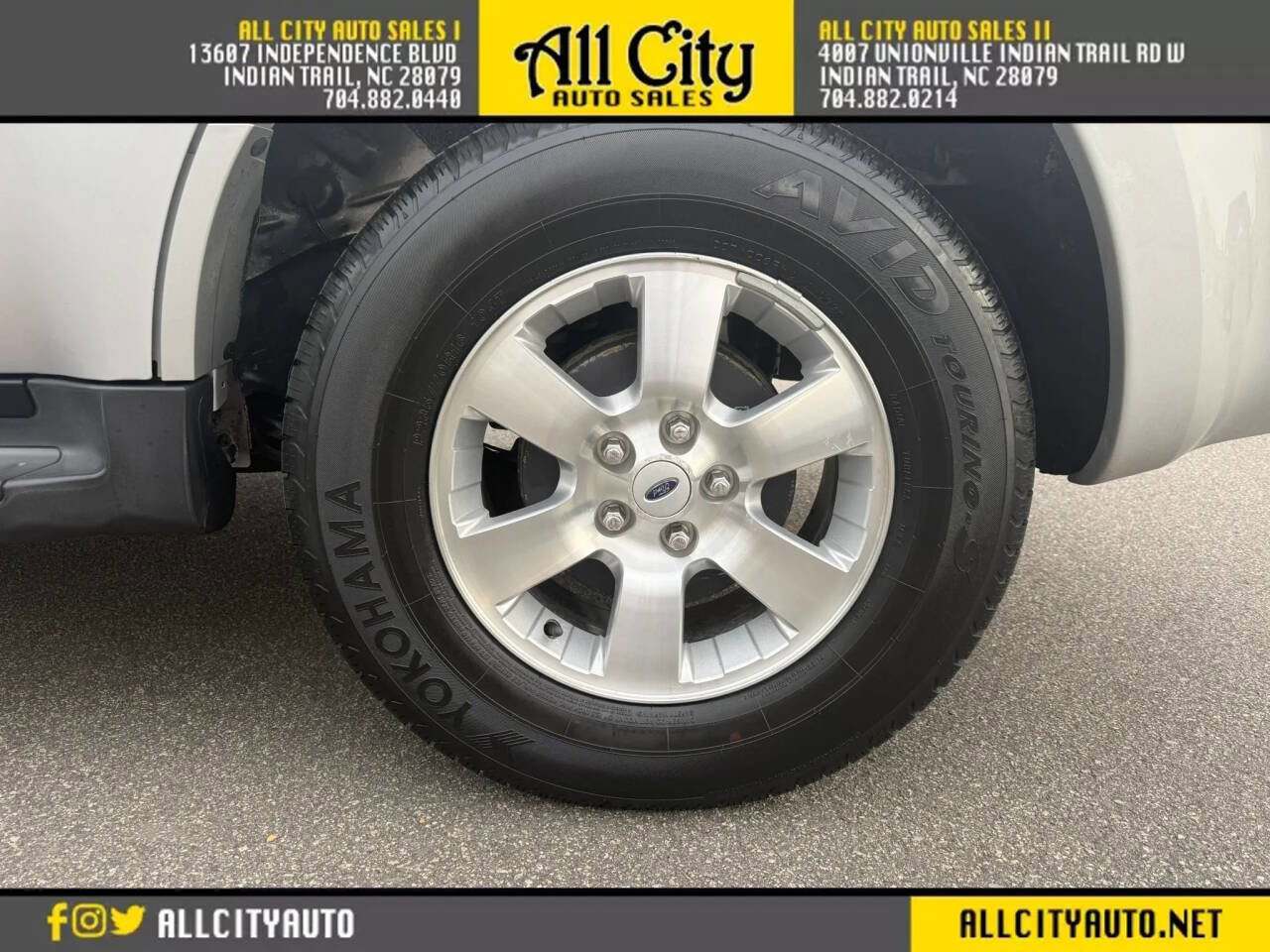 Used 2009 Ford Escape Limited FWD image 29