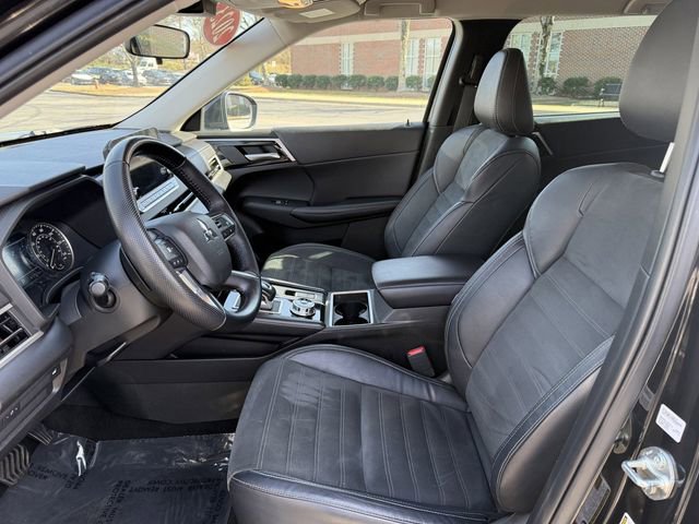 Used 2023 Mitsubishi Outlander SE image 12