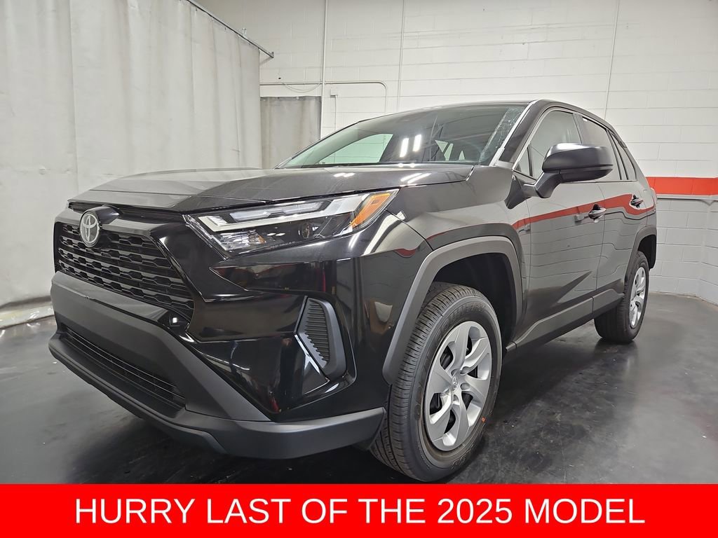 New 2025 Toyota RAV4 LE image 3