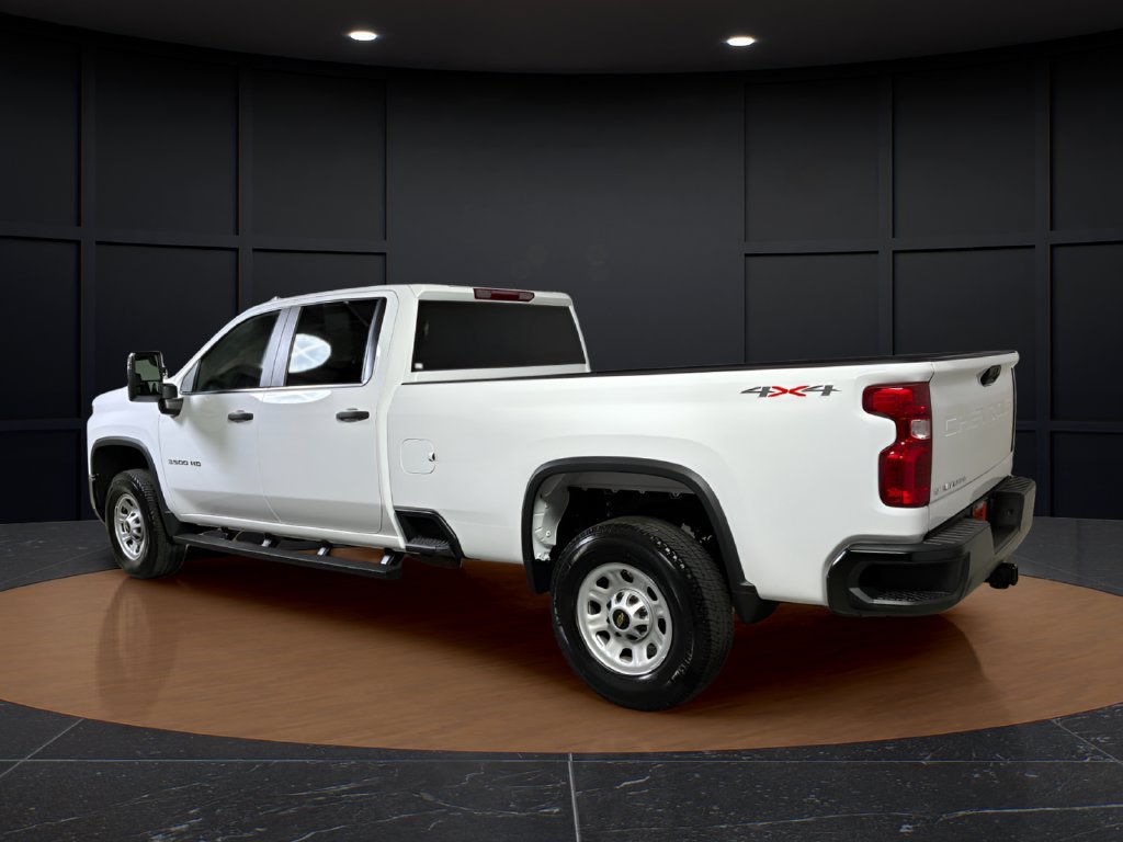 Used 2025 Chevrolet Silverado 3500 W/T AWD/4WD image 4