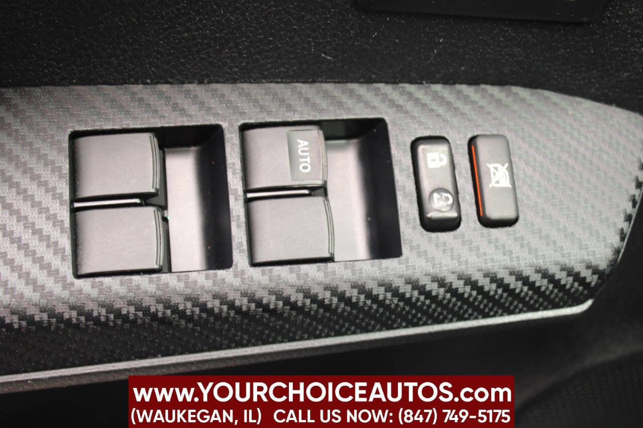 Used 2014 Toyota RAV4 Limited image 29