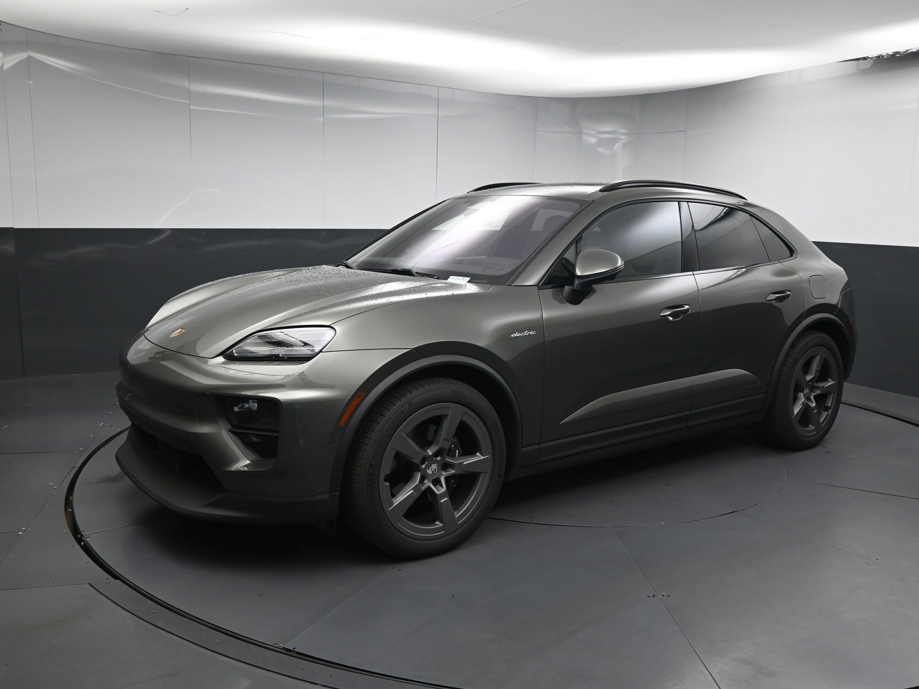 Certified 2025 Porsche Macan 4 Electric