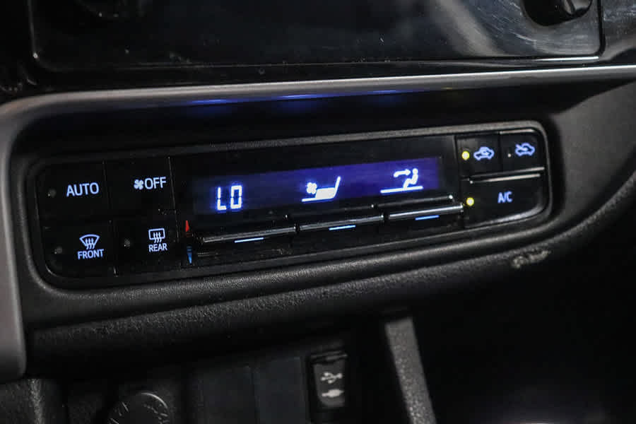 Certified 2019 Toyota Corolla LE FWD image 25