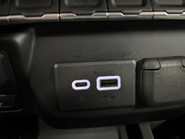 Used 2019 Chevrolet Silverado 1500 LTZ w/ LTZ Premium Package AWD/4WD image 32