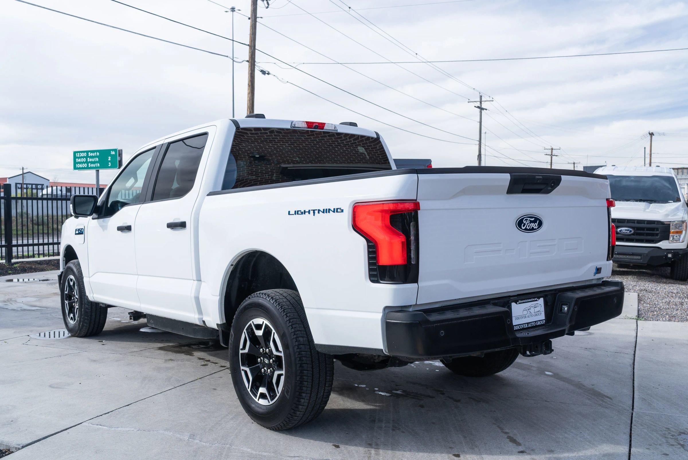 Used 2024 Ford F150 Lightning Pro w/ Tow Technology Package image 5