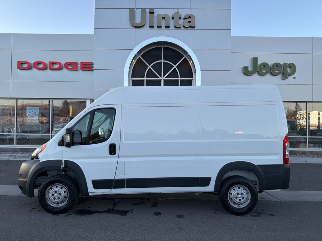 Used 2018 RAM ProMaster 2500 FWD image 3