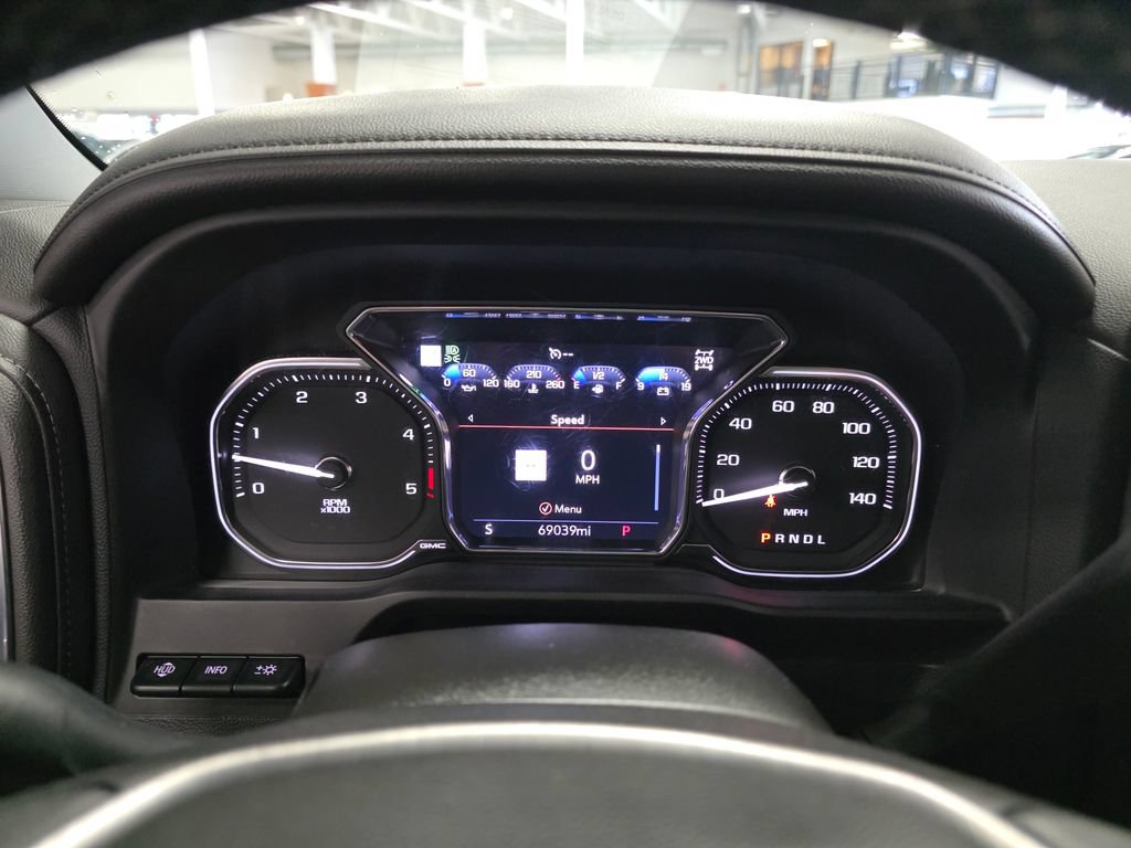 Used 2023 GMC Sierra 3500 Denali w/ Denali Black Diamond Edition AWD/4WD image 18