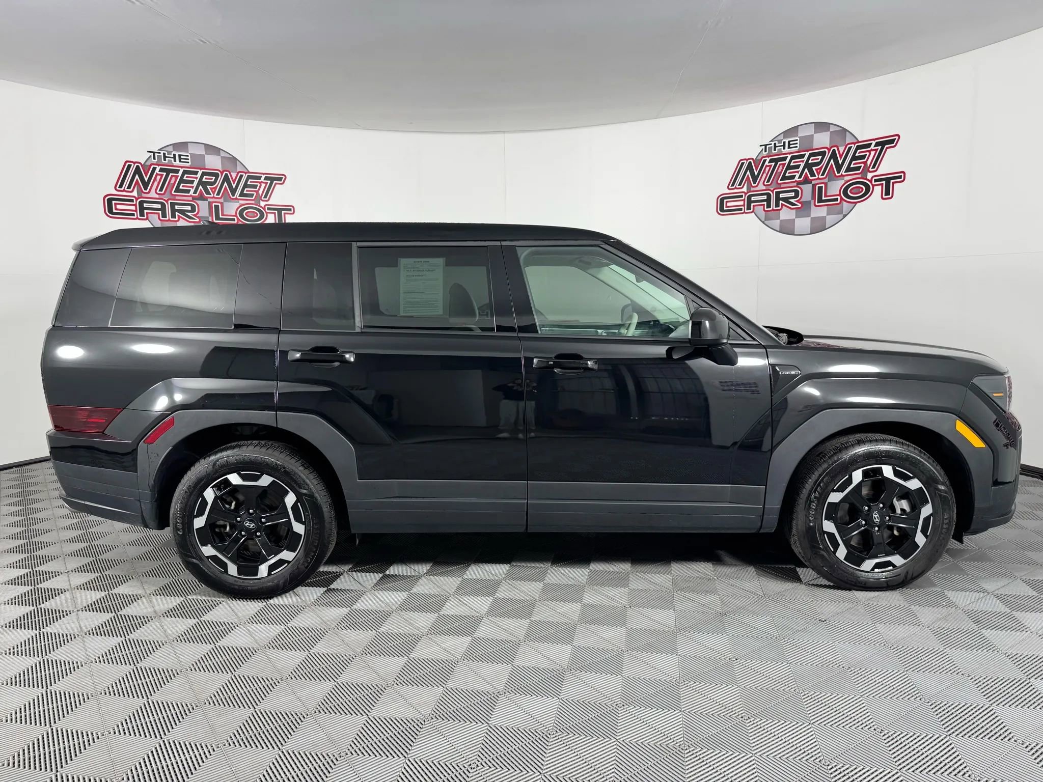 Used 2024 Hyundai Santa Fe SE image 8