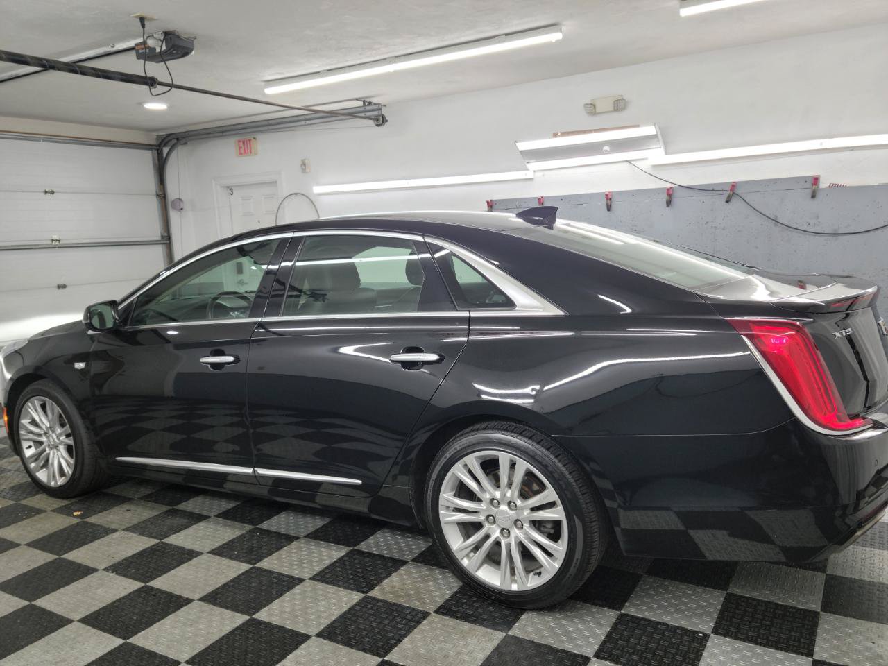 Used 2018 Cadillac XTS Luxury FWD image 7