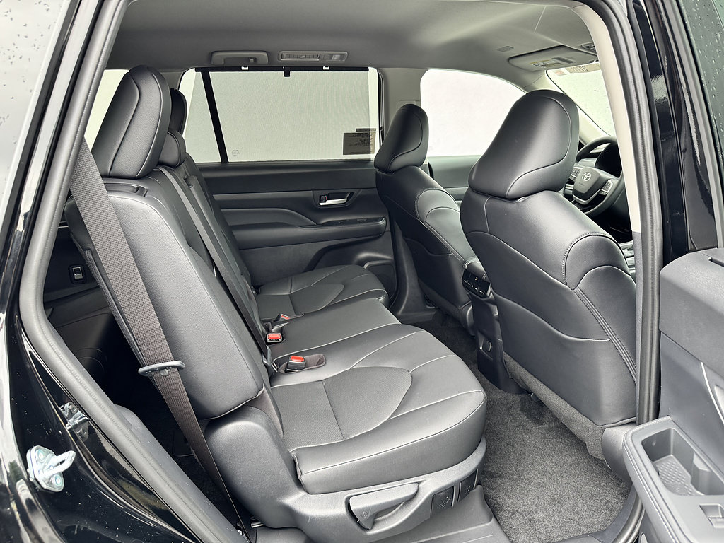 New 2026 Toyota Grand Highlander AWD image 13