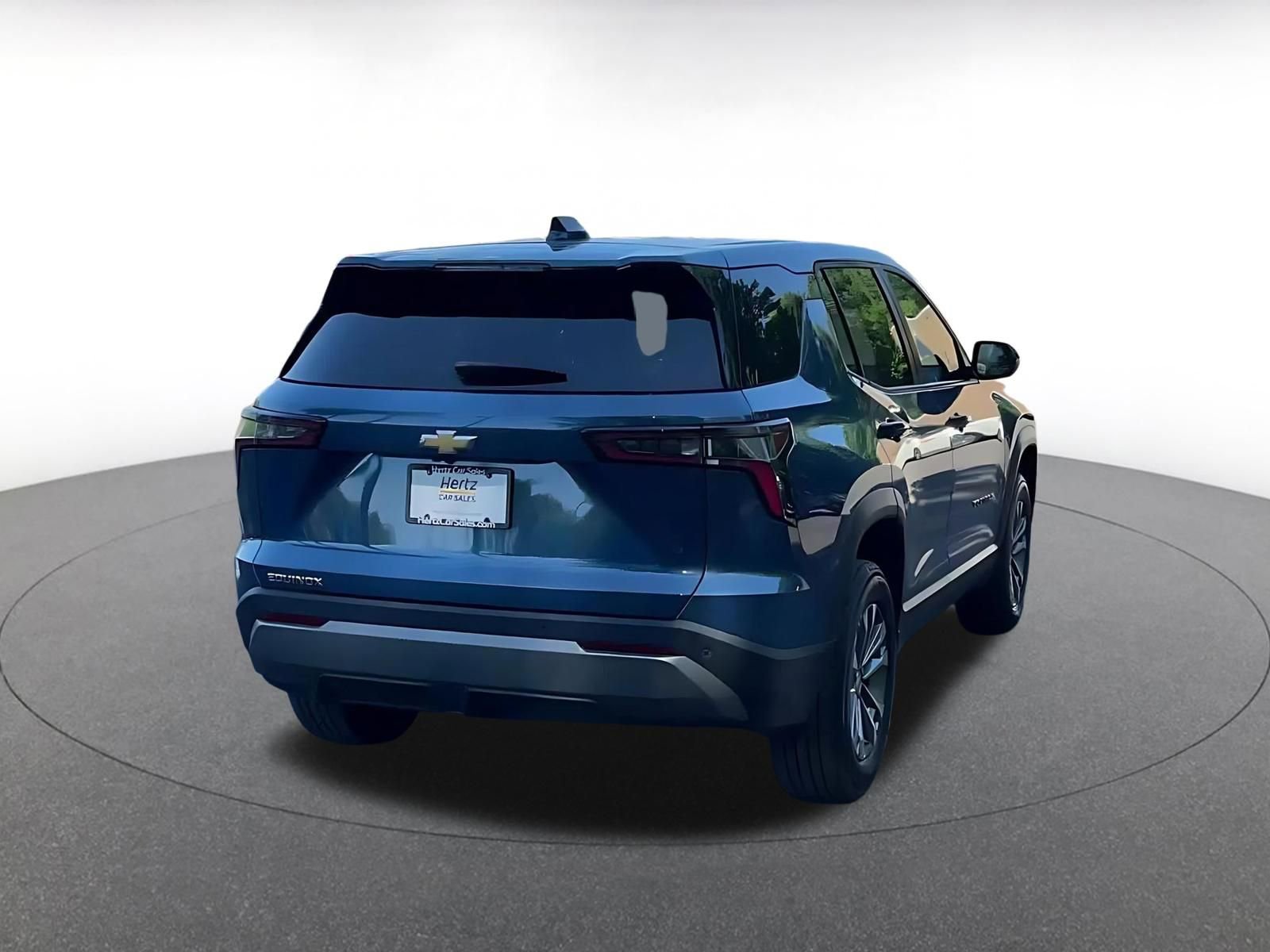 Used 2025 Chevrolet Equinox LT FWD image 14