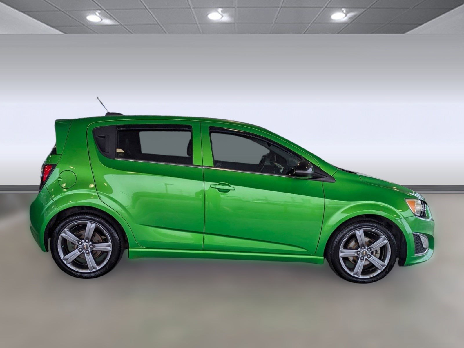 Used 2015 Chevrolet Sonic RS image 8