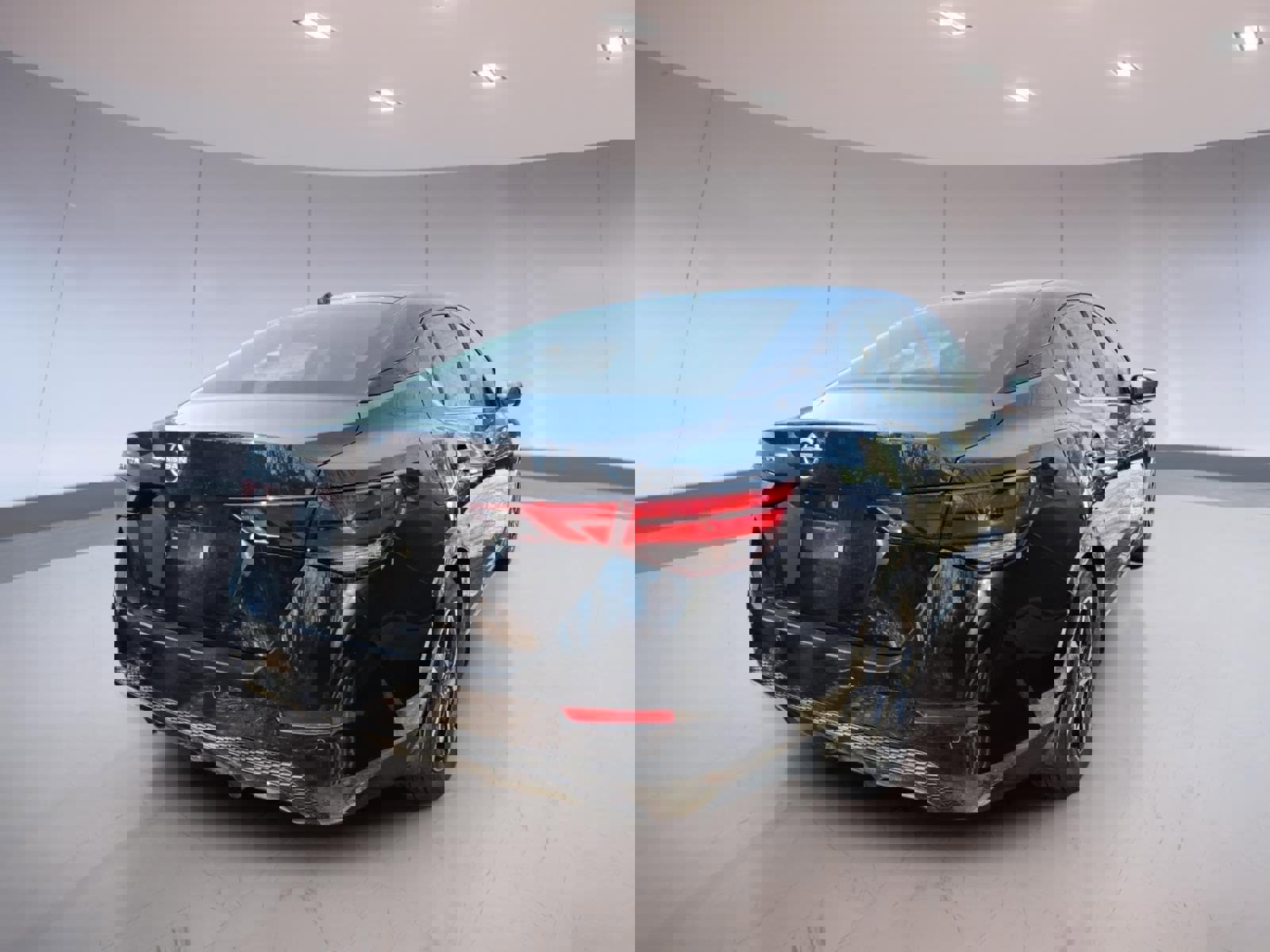 Used 2025 Nissan Sentra SV w/ All-Weather Package image 4