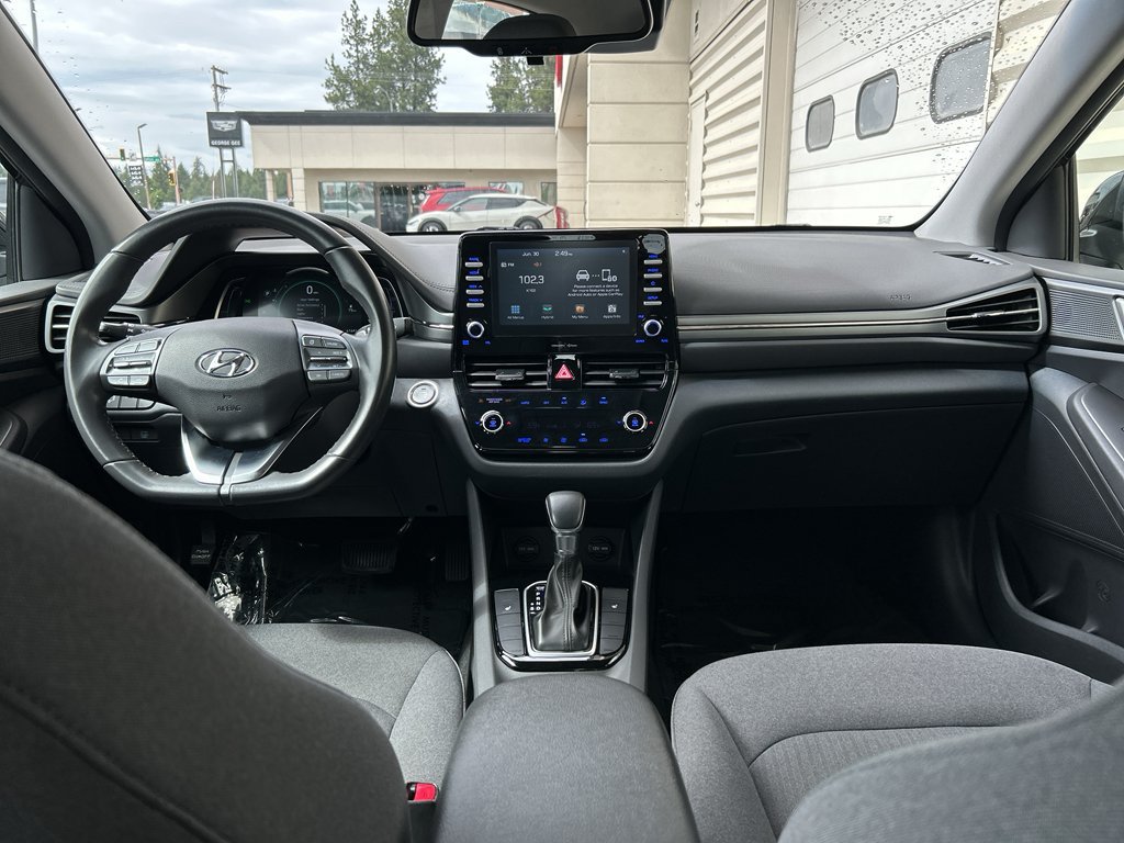 Used 2020 Hyundai Ioniq SE FWD image 14