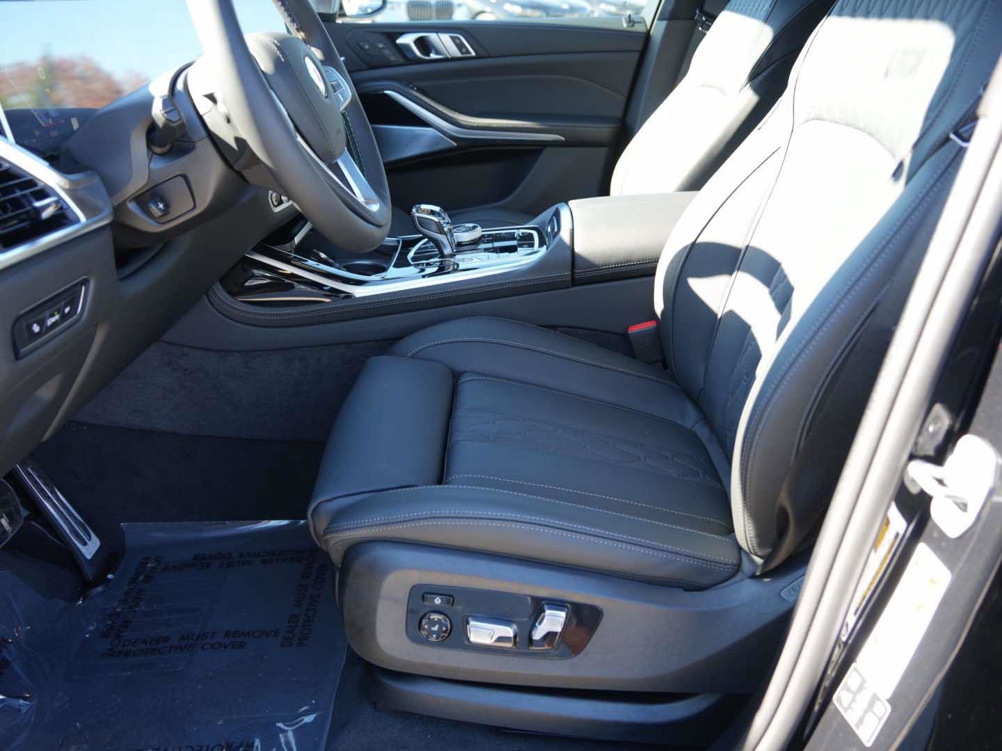 New 2026 BMW ALPINA XB7 image 16