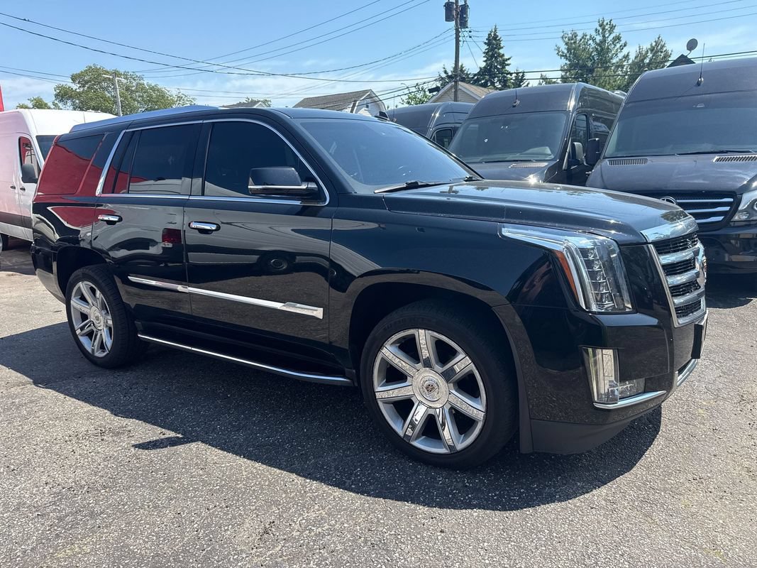 Used 2015 Cadillac Escalade Luxury AWD/4WD image 10