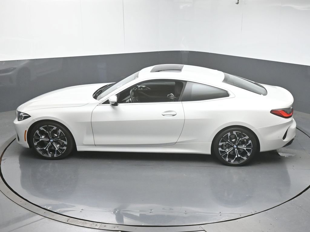 Used 2026 BMW 430i Coupe w/ Parking Assistance Package image 43