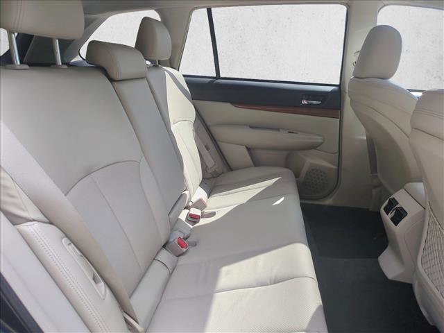 Used 2014 Subaru Outback 2.5i Limited w/ Moonroof Package image 23
