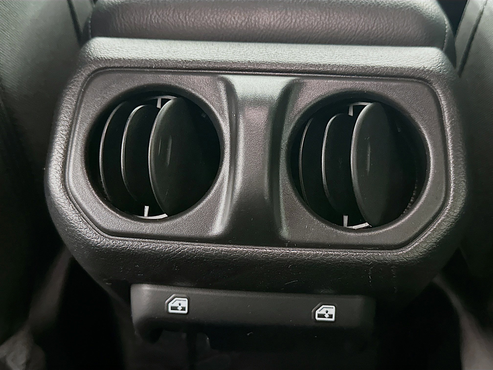 Used 2023 Jeep Wrangler Unlimited w/ Cold Weather Group AWD/4WD image 26