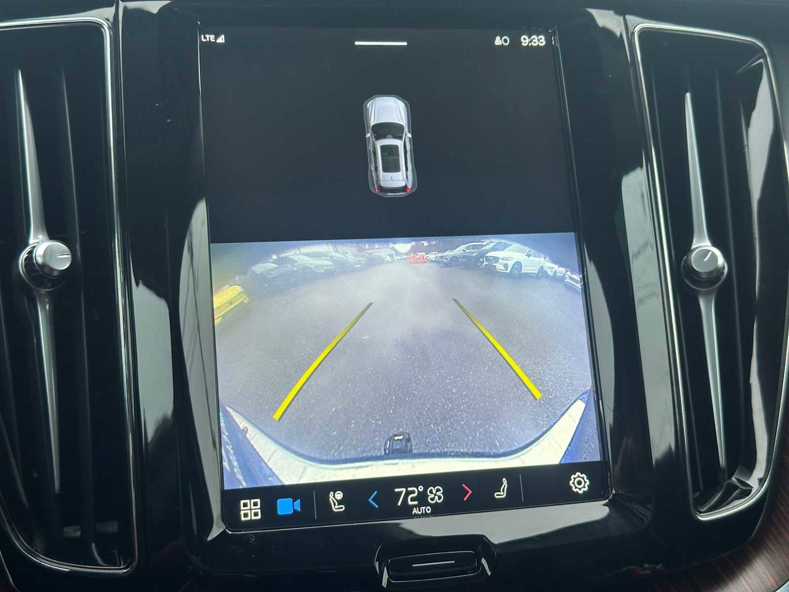 Certified 2023 Volvo XC60 T8 Ultimate image 26