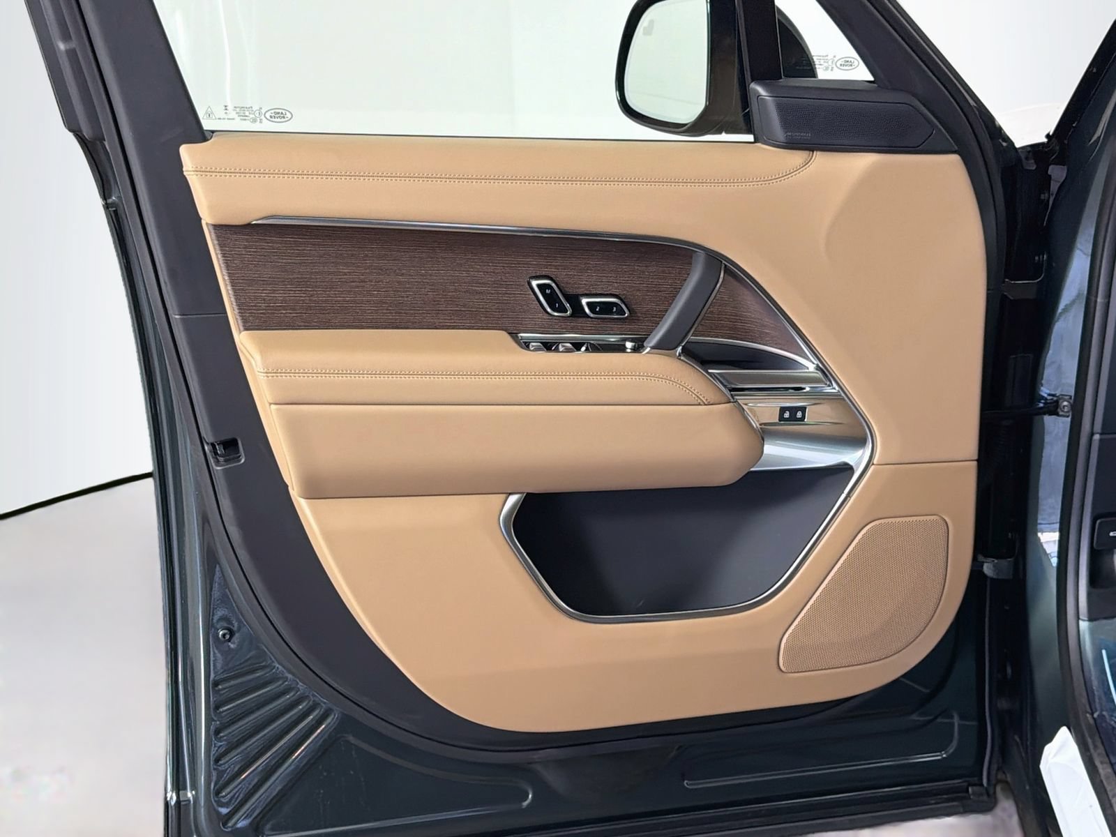 New 2026 Land Rover Range Rover SE AWD/4WD image 21