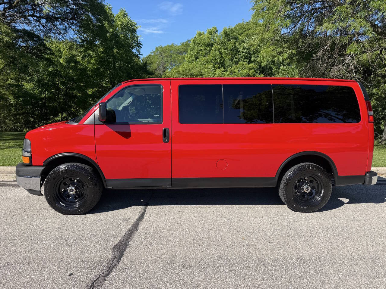Used 2013 Chevrolet Express 1500 LT w/ LT Preferred Equipment Group AWD/4WD image 3