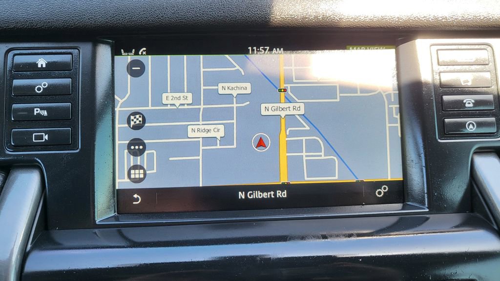 Used 2018 Land Rover Discovery Sport HSE image 34