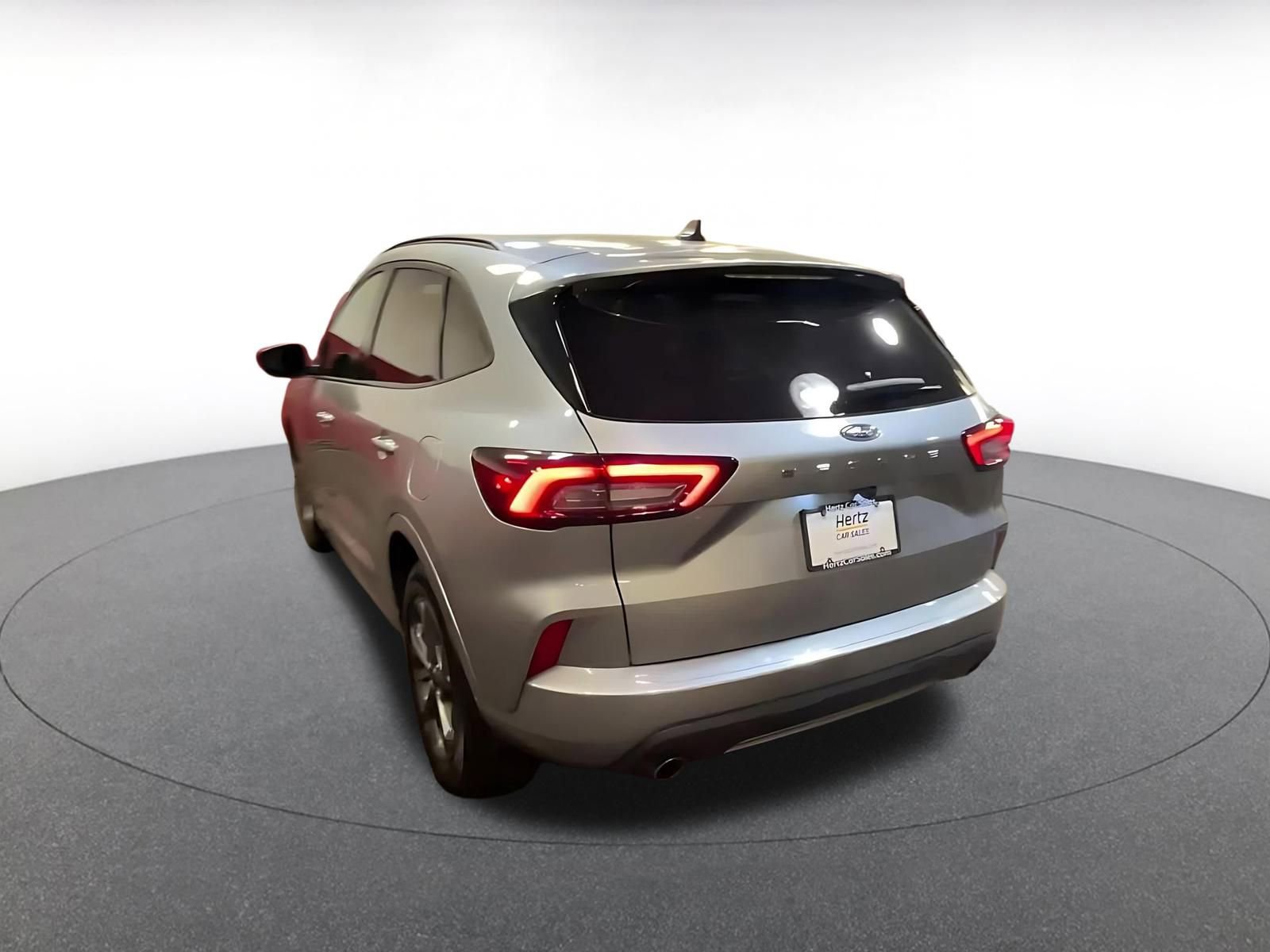 Used 2024 Ford Escape ST-Line image 11